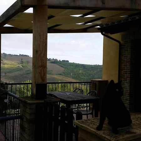 Agriturismo Tre Querce Penna San Giovanni Zewnętrze zdjęcie