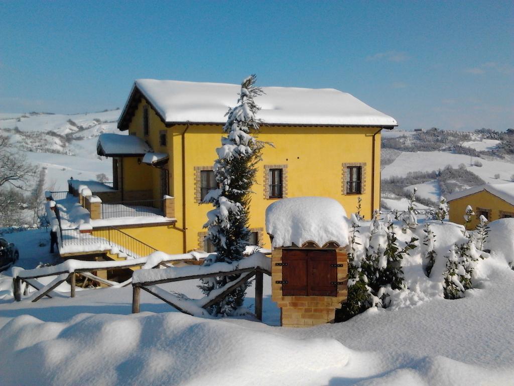 Agriturismo Tre Querce Penna San Giovanni Zewnętrze zdjęcie