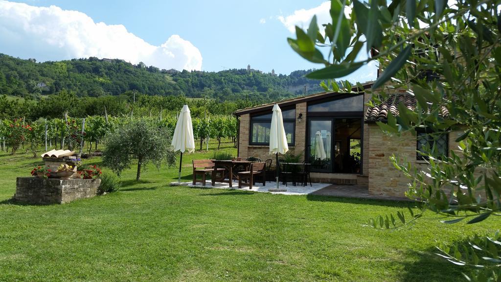 Agriturismo Tre Querce Penna San Giovanni Zewnętrze zdjęcie