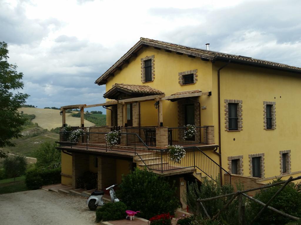 Agriturismo Tre Querce Penna San Giovanni Zewnętrze zdjęcie